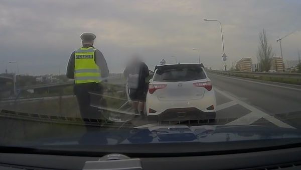 Řidič uháněl tunelem v Brně 167 km/h. Chtěl slyšet rezonující zvuk auta